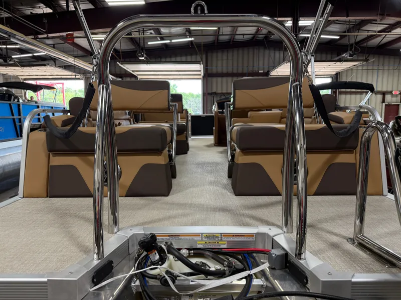 Slide: The Image of Tahoe LTZ 2385 Quad Lounge Shift Flip & Honda 4-Stroke EFI 2025 - 39