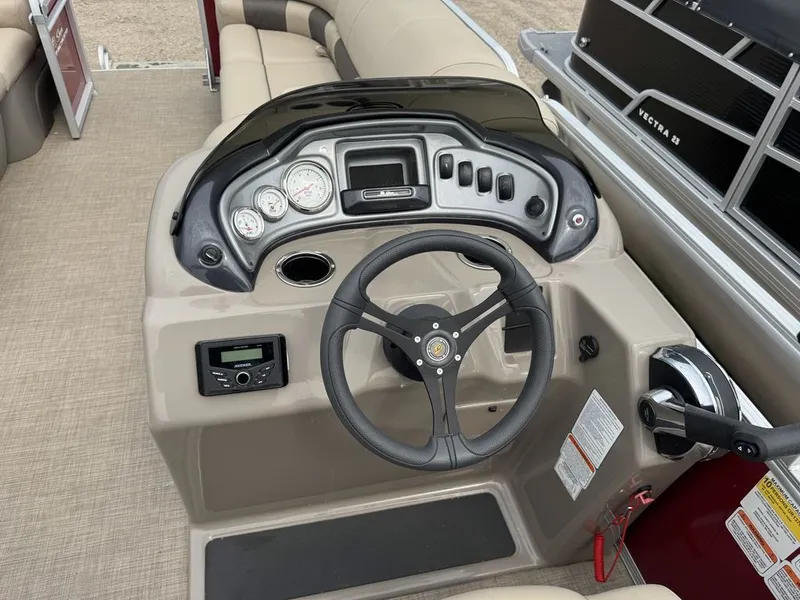 Slide: The Image of Sun Tracker Party Barge 20 DLX 2023 - 19