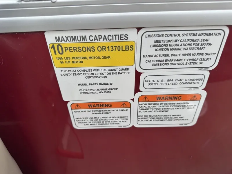 Slide: The Image of Sun Tracker Party Barge 20 DLX 2023 - 47