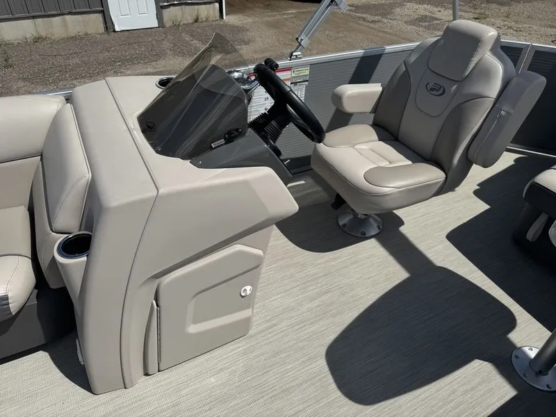 Slide: The Image of Princecraft Vectra 19 2020 - 18