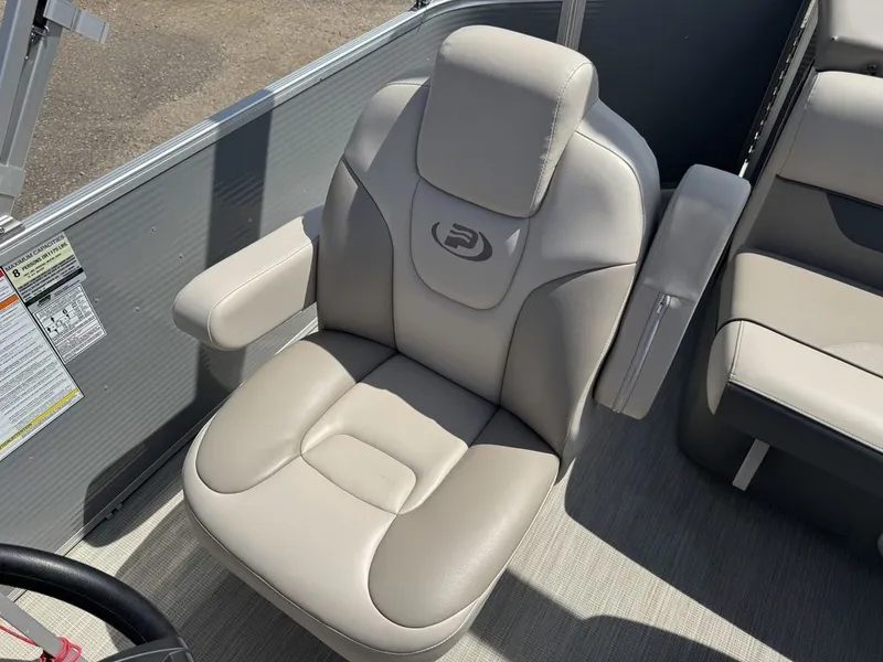 Slide: The Image of Princecraft Vectra 19 2020 - 21