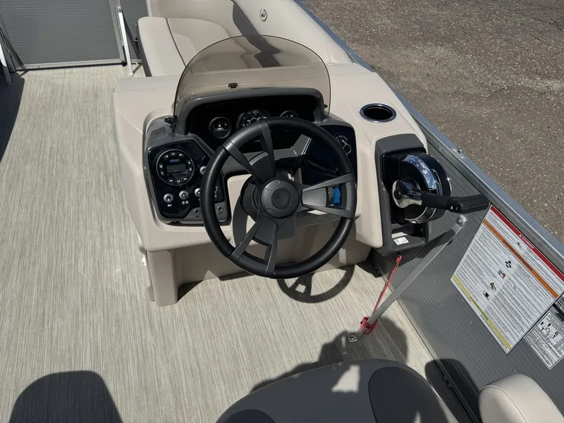 Slide: The Image of Princecraft Vectra 19 2020 - 22