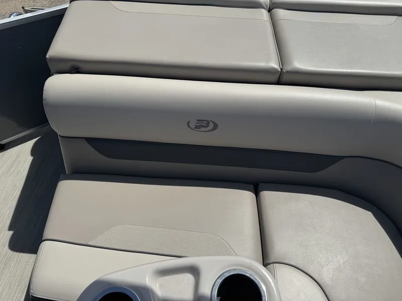 Slide: The Image of Princecraft Vectra 19 2020 - 31