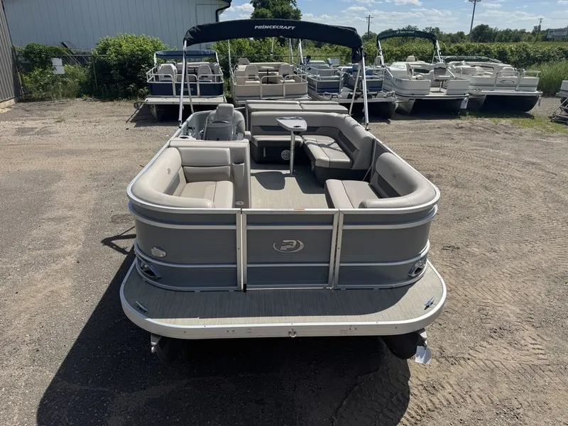 Slide: The Image of Princecraft Vectra 19 2020 - 9