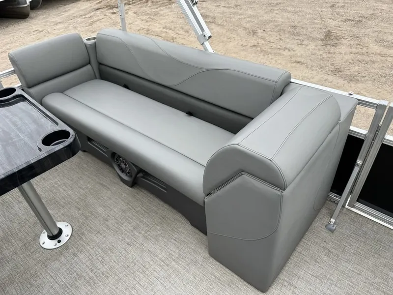 Slide: The Image of Tahoe SLT 18' Quad Lounge & Honda 60HP 4-Stroke EFI 2021 - 10