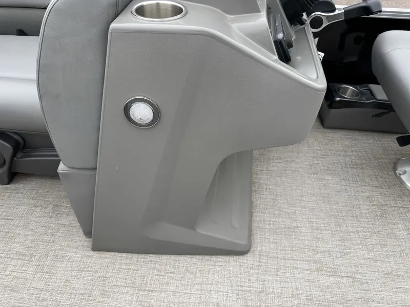 Slide: The Image of Tahoe SLT 18' Quad Lounge & Honda 60HP 4-Stroke EFI 2021 - 18