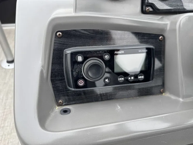 Slide: The Image of Tahoe SLT 18' Quad Lounge & Honda 60HP 4-Stroke EFI 2021 - 22