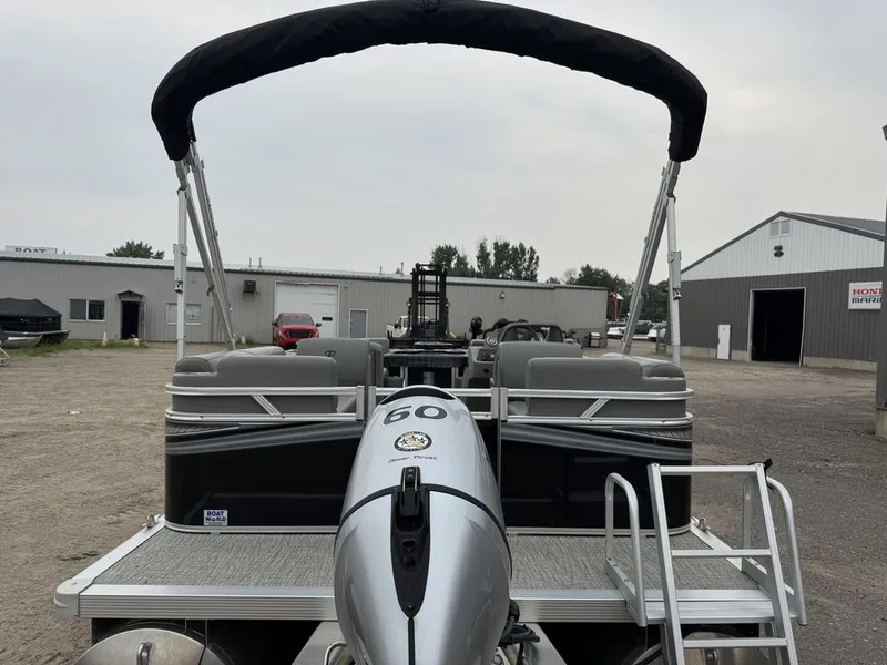 Slide: The Image of Tahoe SLT 18' Quad Lounge & Honda 60HP 4-Stroke EFI 2021 - 37