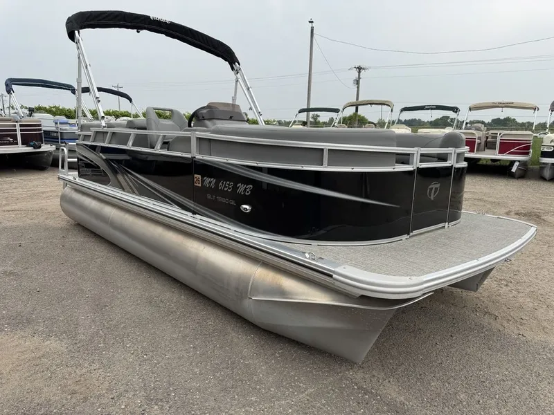 Slide: The Image of Tahoe SLT 18' Quad Lounge & Honda 60HP 4-Stroke EFI 2021 - 49