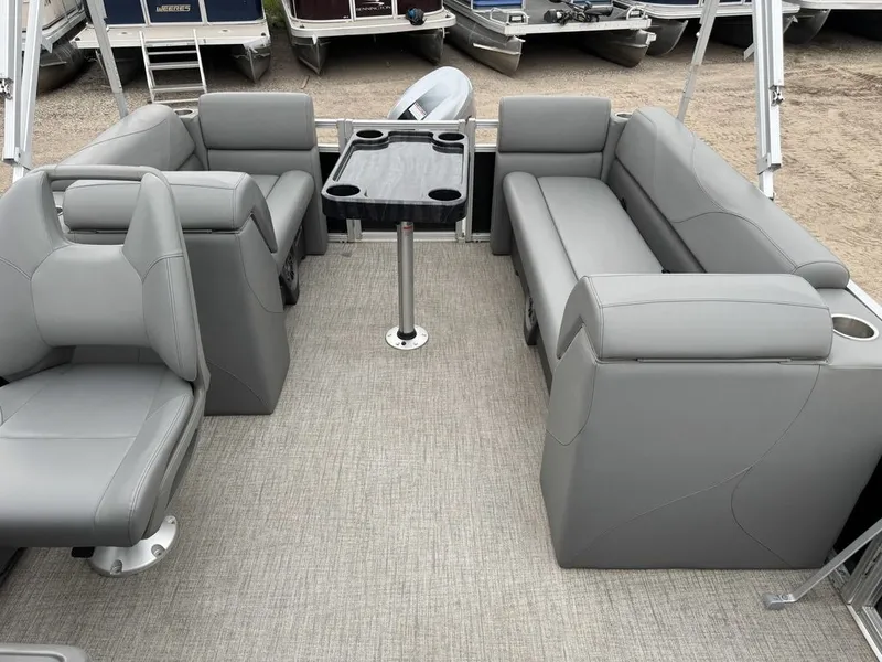 Slide: The Image of Tahoe SLT 18' Quad Lounge & Honda 60HP 4-Stroke EFI 2021 - 9
