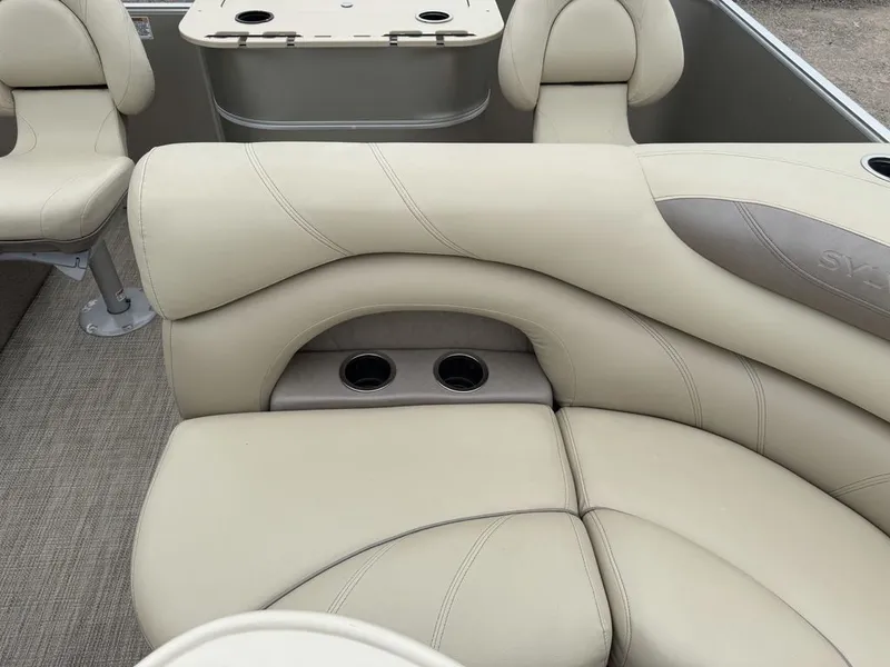 Slide: The Image of Sylvan 820 Cruise-N-Fish Pontoon 2017 - 25