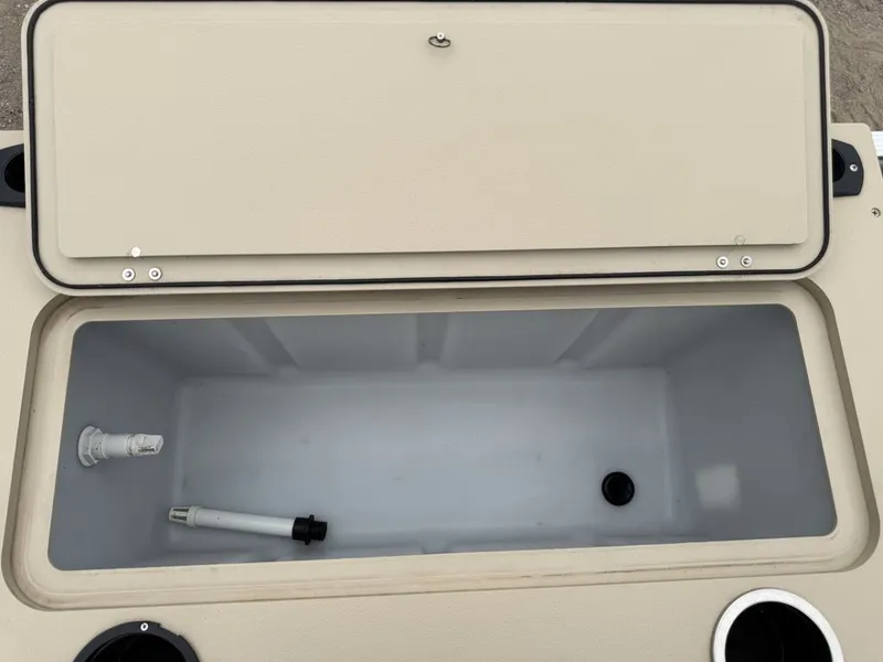 Slide: The Image of Sylvan 820 Cruise-N-Fish Pontoon 2017 - 33