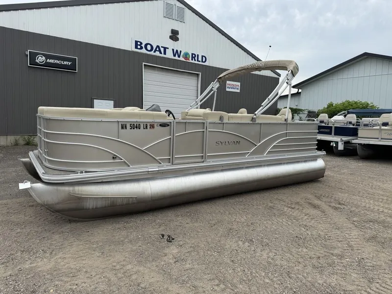 Slide: The Image of Sylvan 820 Cruise-N-Fish Pontoon 2017 - 40