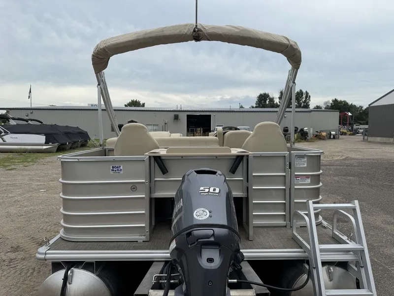 Slide: The Image of Sylvan 820 Cruise-N-Fish Pontoon 2017 - 44