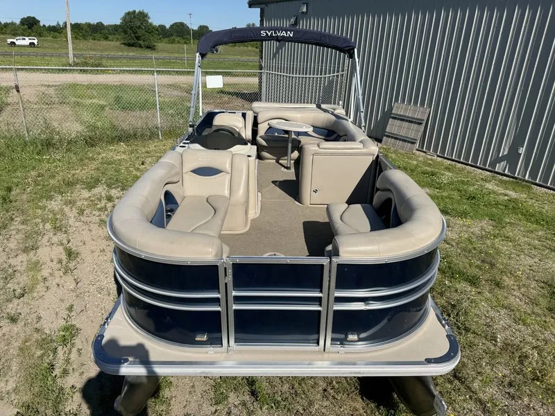 Slide: The Image of Sylvan 820 Cruise Pontoon 2016 - 11