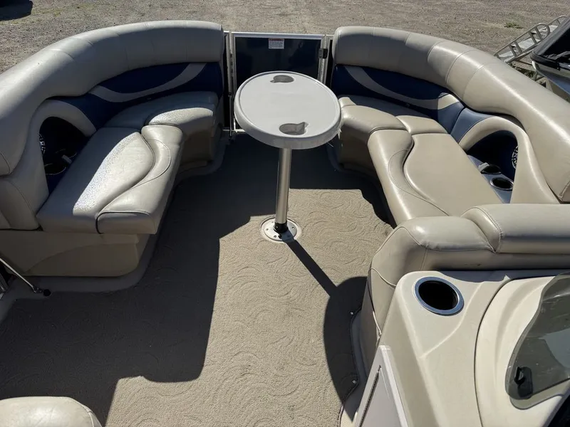 Slide: The Image of Sylvan 820 Cruise Pontoon 2016 - 3