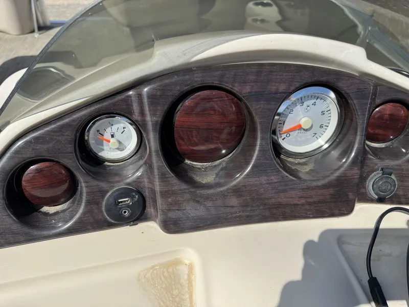 Slide: The Image of Sylvan 820 4-PT Pontoon 2016 - 24