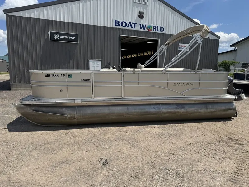 Slide: The Image of Sylvan 820 4-PT Pontoon 2016 - 48