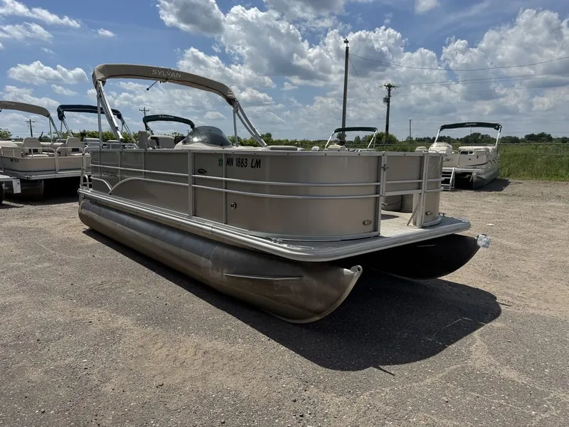 Slide: The Image of Sylvan 820 4-PT Pontoon 2016 - 56