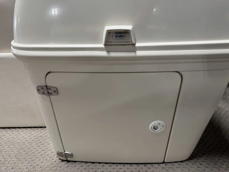 Slide: The Image of Misty Harbor 2285 GM Pontoon 2005 - 22