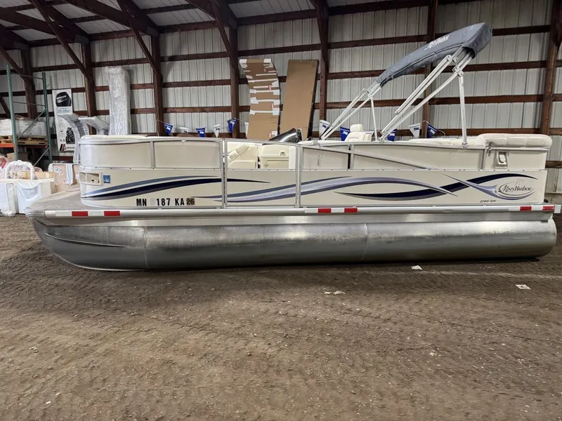 Slide: The Image of Misty Harbor 2285 GM Pontoon $14,995 2005 - 39