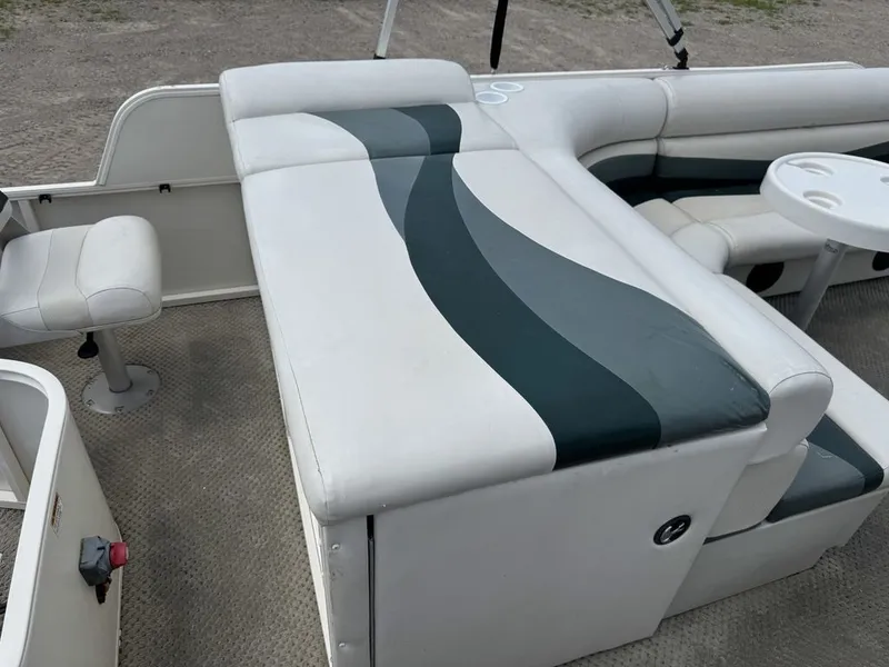 Slide: The Image of Starcraft Limited 200 4-PT Pontoon 2006 - 27