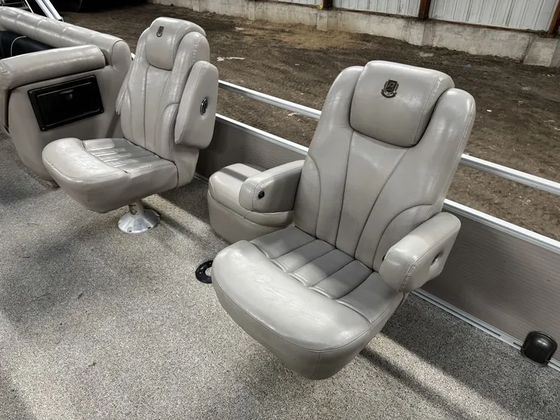 Slide: The Image of Premier Legend 250 Pontoon 2007 - 12