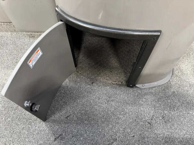 Slide: The Image of Premier Legend 250 Pontoon 2007 - 25