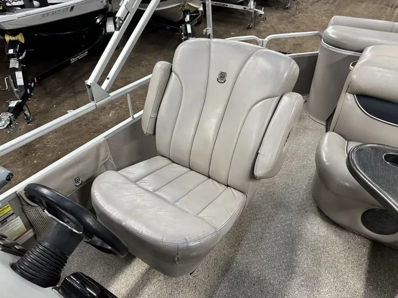 Slide: The Image of Premier Legend 250 Pontoon 2007 - 27