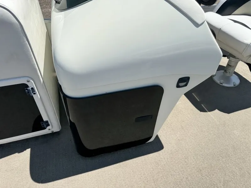 Slide: The Image of Weeres 220 Sun Deck SE Pontoon 2003 - 18