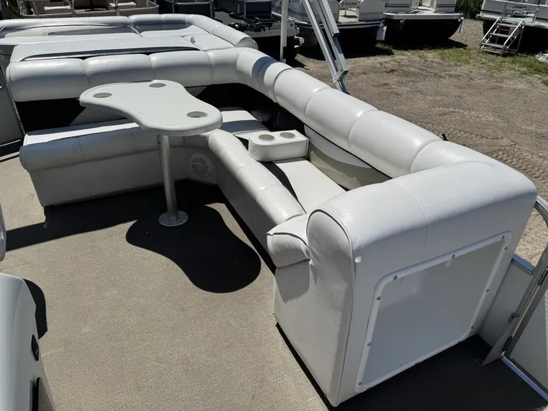 Slide: The Image of Weeres 220 Sun Deck SE Pontoon 2003 - 26