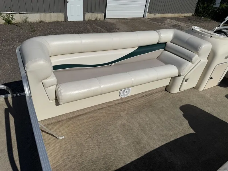 Slide: The Image of Bennington 2275 LX Pontoon 1998 - 13