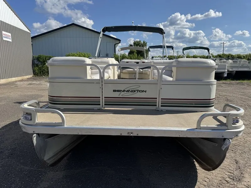 Slide: The Image of Bennington 2275 LX Pontoon 1998 - 16