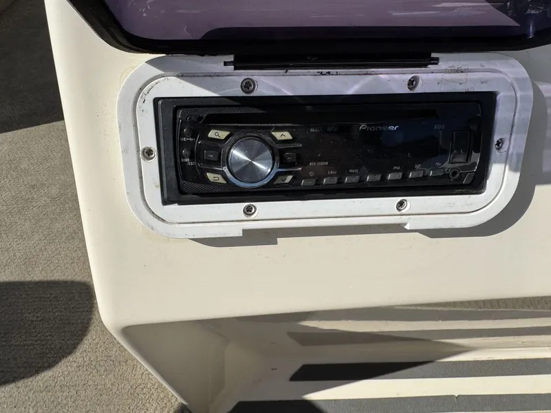 Slide: The Image of Bennington 2275 LX Pontoon 1998 - 23