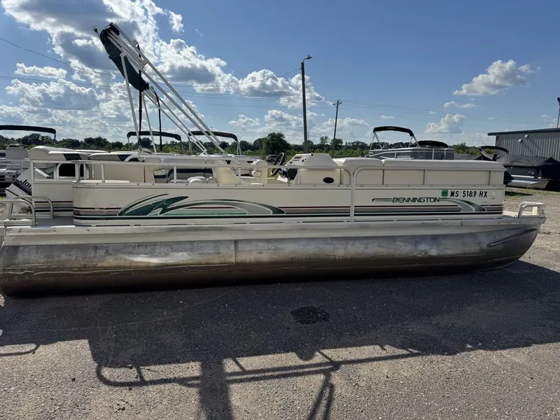 Slide: The Image of Bennington 2275 LX Pontoon 1998 - 25