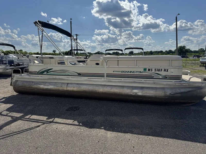 Slide: The Image of Bennington 2275 LX Pontoon 1998 - 44