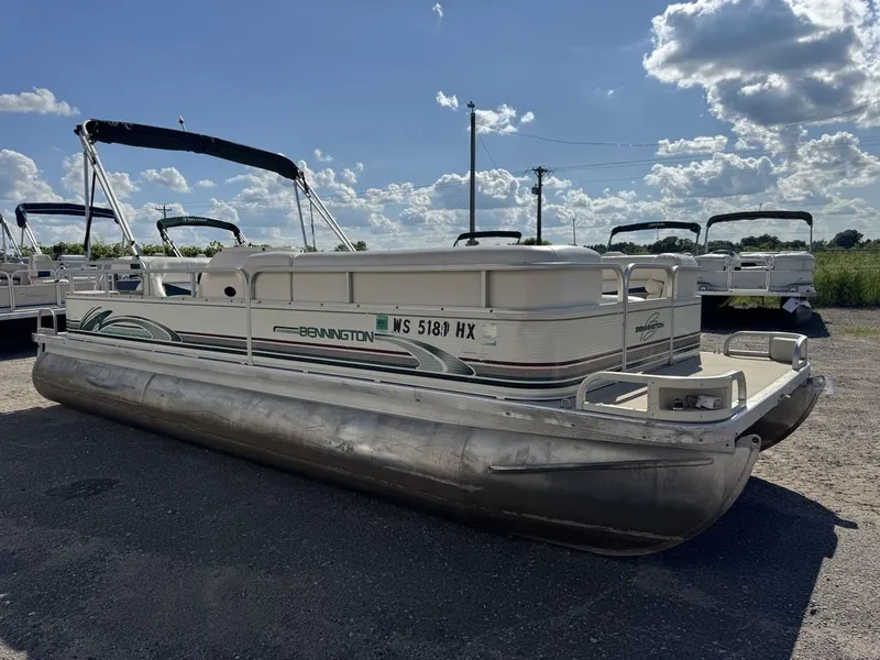 Slide: The Image of Bennington 2275 LX Pontoon 1998 - 45