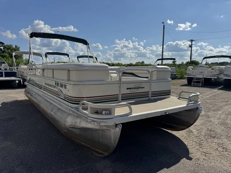 Slide: The Image of Bennington 2275 LX Pontoon 1998 - 46