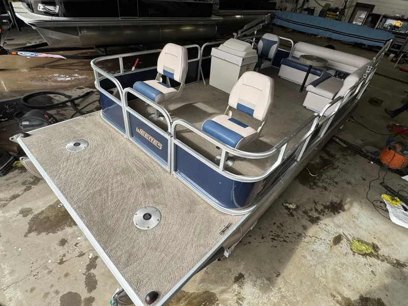 The Image of Weeres Cadet 200 2012 - 1