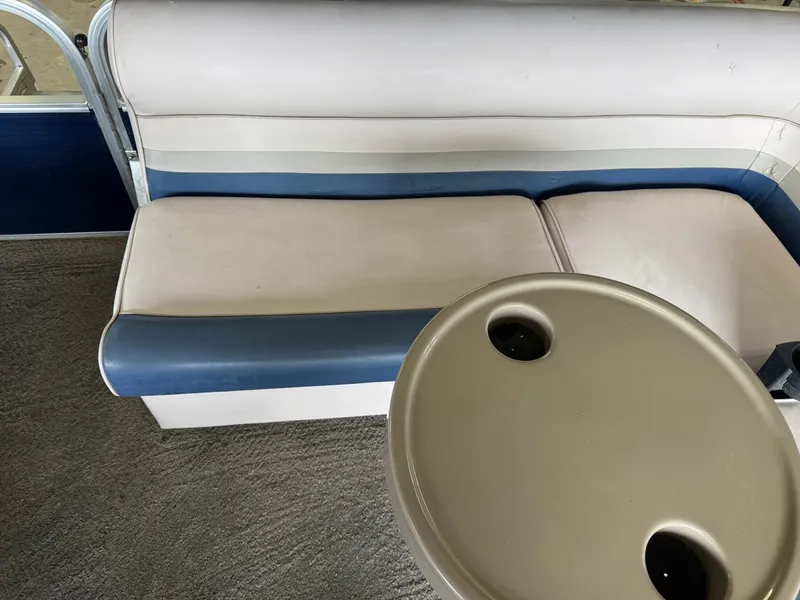 Slide: The Image of Weeres Cadet 200 2012 - 31