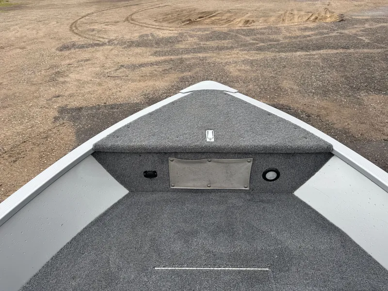 Slide: The Image of Alumacraft Classic 165 2011 - 12