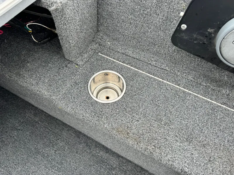 Slide: The Image of Alumacraft Classic 165 2011 - 19