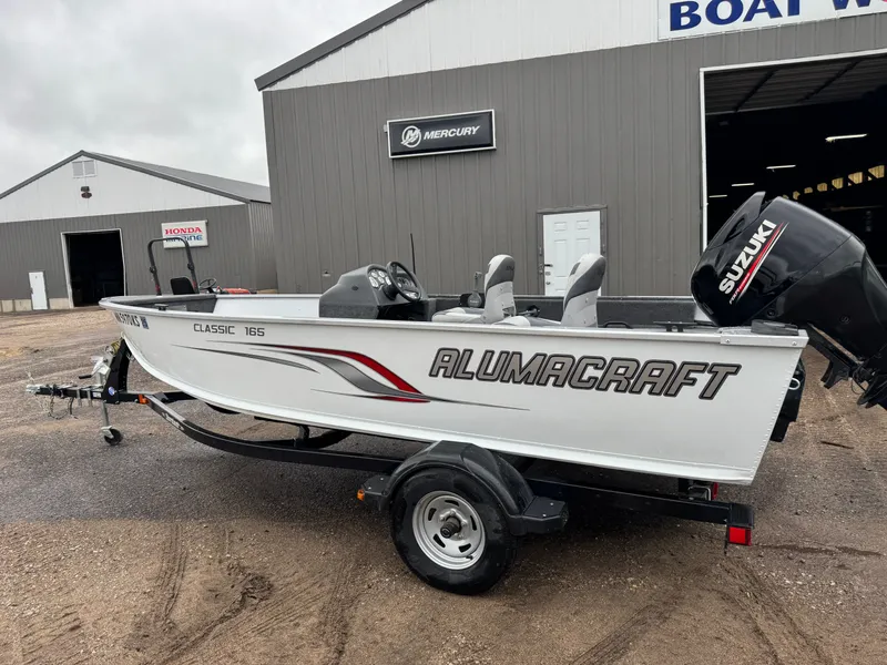 Slide: The Image of Alumacraft Classic 165 2011 - 32