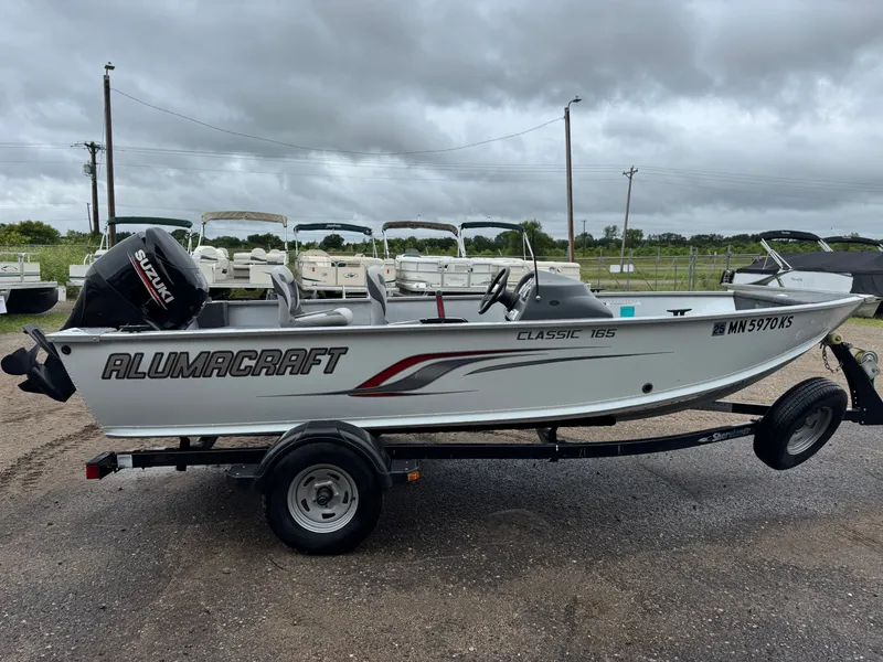 Slide: The Image of Alumacraft Classic 165 2011 - 39