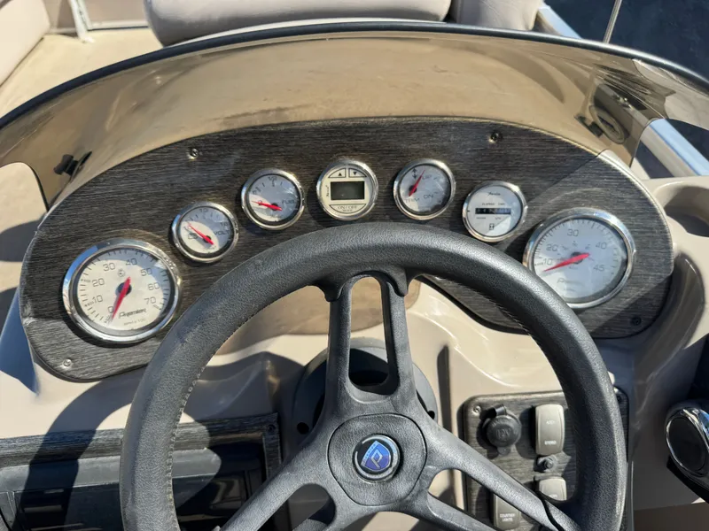 Slide: The Image of Premier Sunsation 200 Pontoon 2010 - 20