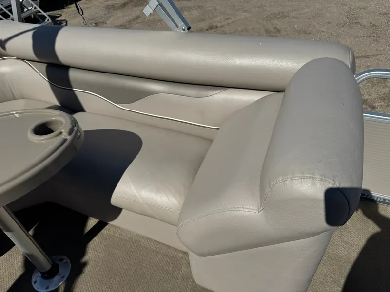 Slide: The Image of Premier Sunsation 200 Pontoon 2010 - 25