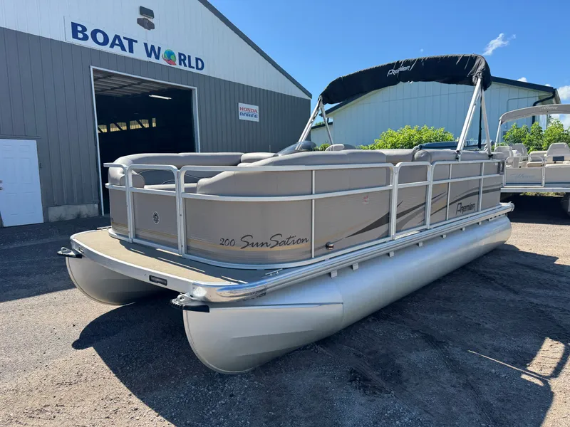 Slide: The Image of Premier Sunsation 200 Pontoon 2010 - 38