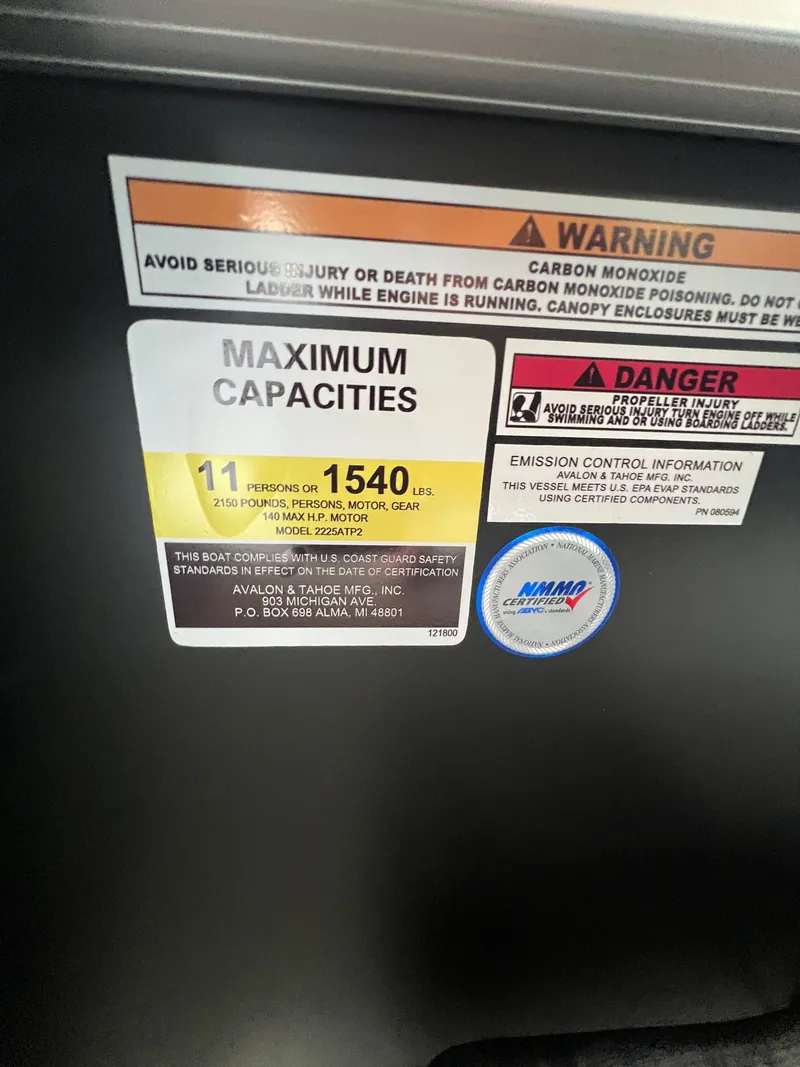 Slide: The Image of Tahoe Sport 2385 Rear Fish & Honda 4-Stroke EFI 2026 - 16