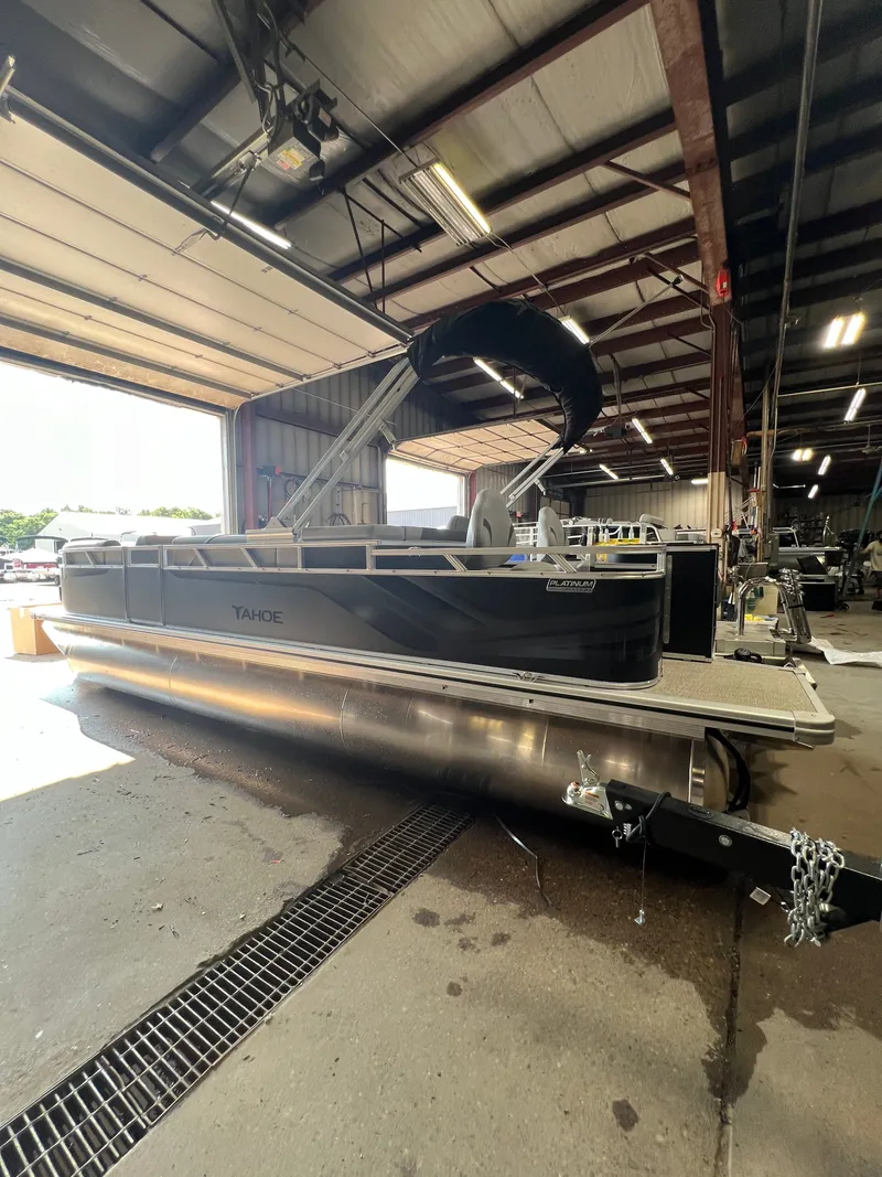 Slide: The Image of Tahoe Sport 2385 Rear Fish & Honda 4-Stroke EFI 2026 - 26