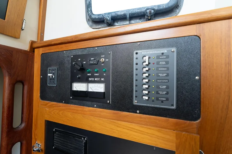 Slide: The Image of Cascade High Side 1978 - 67